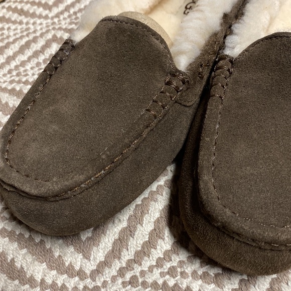 Women’s Ugg Ansley espresso shoes size 8 - Picture 8 of 8